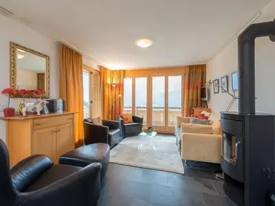Ein Sitzbereich in der Unterkunft Apartment Silberhorn Apt- DW by Interhome