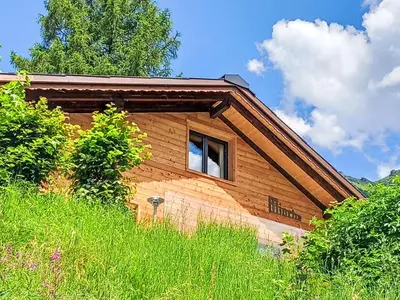Das Gebäude in dem sich das Chalet befindet