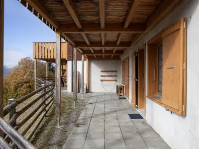Das Gebäude in dem sich die Ferienwohnung befindet