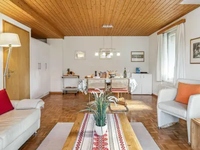 Ein Sitzbereich in der Unterkunft Apartment Schweizerhof Apt- S by Interhome