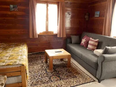 Ein Sitzbereich in der Unterkunft Apartment Heiderösli-2 by Interhome