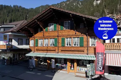 Ein allgemeiner Bergblick oder ein Berglick von der Ferienwohnung aus
