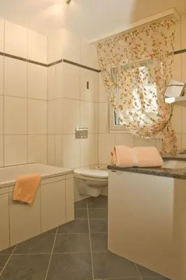 Ein Badezimmer in der Unterkunft Residenz Ambassador