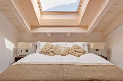 Ein Bett oder Betten in einem Zimmer der Unterkunft Alex Lodge Private Luxury Apartments