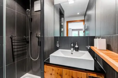 Ein Badezimmer in der Unterkunft Ari Resort Apartments