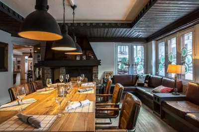 Ein Sitzbereich in der Unterkunft Hotel Burgener