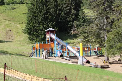 Ein Kinderspielbereich in der Unterkunft Holidays Groupes Anzère
