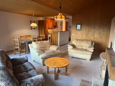 Ein Sitzbereich in der Unterkunft Eden Resort Anzère