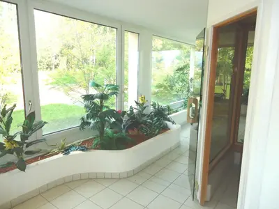 Ein Garten an der Unterkunft Grand Hôtel du Parc