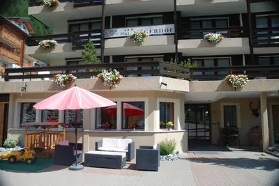 Das Gebäude in dem sich das Hotel befindet