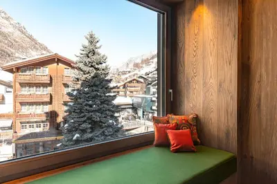 Ein allgemeiner Bergblick oder ein Berglick von des Hotels aus