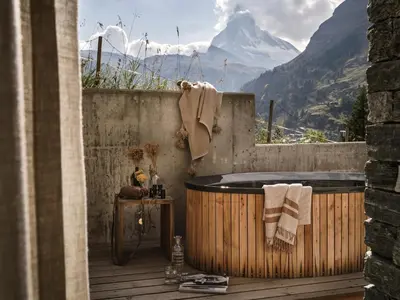 Ein allgemeiner Bergblick oder ein Berglick von des Hotels aus