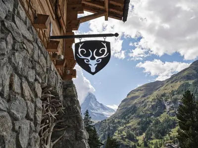 Ein allgemeiner Bergblick oder ein Berglick von des Hotels aus
