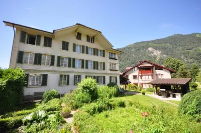Ein allgemeiner Bergblick oder ein Berglick von der Ferienwohnung aus