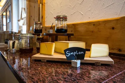 Ein Sitzbereich in der Unterkunft Hotel Christiania Saas-Fee