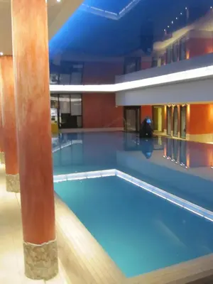 Der Swimmingpool an oder in der Nähe von Blüemlisalp 712 Studio
