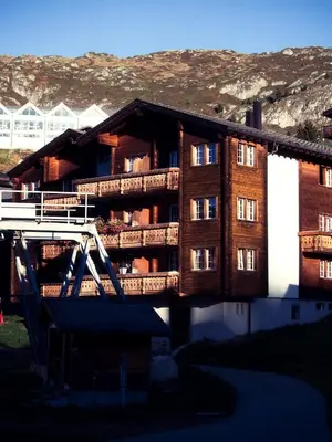 Ein allgemeiner Bergblick oder ein Berglick von des Hotels aus