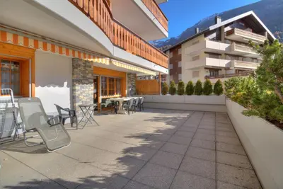 Das Gebäude in dem sich die Ferienwohnung befindet