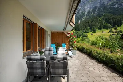 Ein allgemeiner Bergblick oder ein Berglick von der Ferienwohnung aus