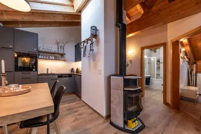 Küche/Küchenzeile in der Unterkunft Dachwohnung Balma-great overview of Zermatt