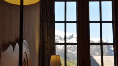Ein allgemeiner Bergblick oder ein Berglick von der Ferienwohnung aus