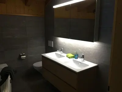 Ein Badezimmer in der Unterkunft Chalet Julian