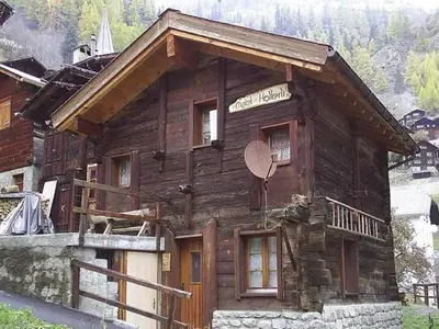 Das Gebäude in dem sich das Chalet befindet