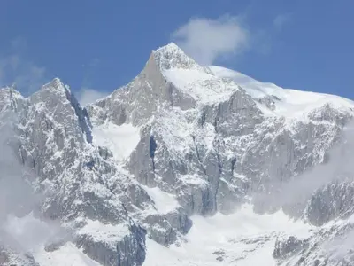 Ein allgemeiner Bergblick oder ein Berglick von der Ferienwohnung aus