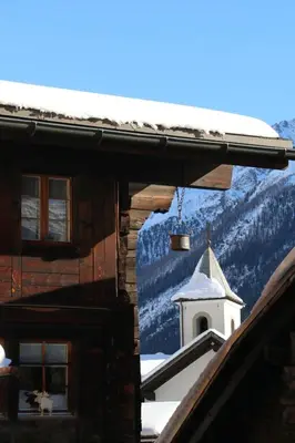 Ein allgemeiner Bergblick oder ein Berglick von der Ferienwohnung aus