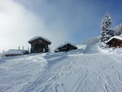 Alphütte Bielerhüs im Winter