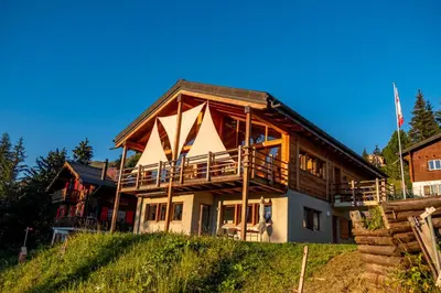Das Gebäude in dem sich die Ferienwohnung befindet