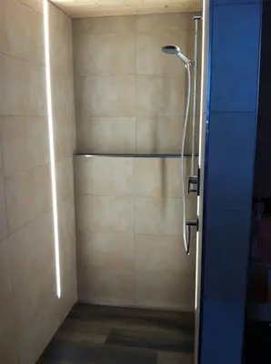 Ein Badezimmer in der Unterkunft Ferienwohnung Stalden