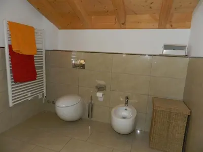 Ein Badezimmer in der Unterkunft Apartment Gletscherblick- Chalet by Interhome