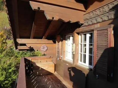 Ein Balkon oder eine Terrasse in der Unterkunft Apartment Résidence Sonnegg - Herrli by Interhome