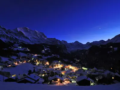 Ein allgemeiner Bergblick oder ein Berglick von der Ferienwohnung aus