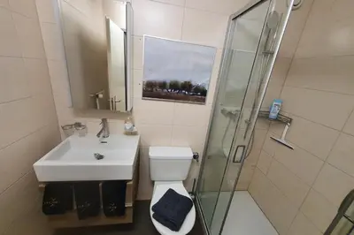 Ein Badezimmer in der Unterkunft Phoenix Studio - Haus Astral - Zermatt