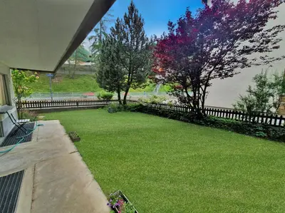 Ein Garten an der Unterkunft Phoenix Studio - Haus Astral - Zermatt