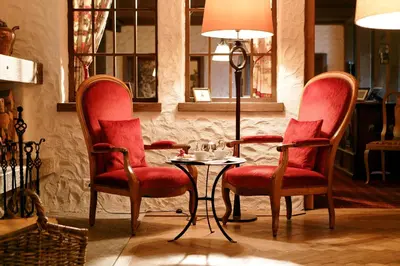Ein Sitzbereich in der Unterkunft Hotel Alpenrose Wengen - a family affair since 1881