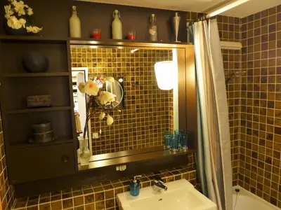 Ein Badezimmer in der Unterkunft Studio Jeanne D'Arc Apt- E-36 by Interhome