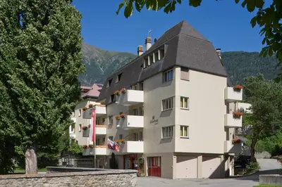 Ein allgemeiner Bergblick oder ein Berglick von des Hotels aus