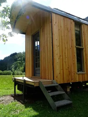 Das Gebäude in dem sich das Bed & Breakfast befindet