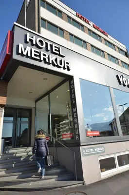 Das Gebäude in dem sich das Hotel befindet