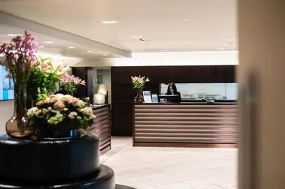 Lobby/Rezeption in der Unterkunft Hotel Seepark Thun