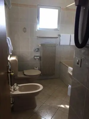 Ein Badezimmer in der Unterkunft Hotel Belmont
