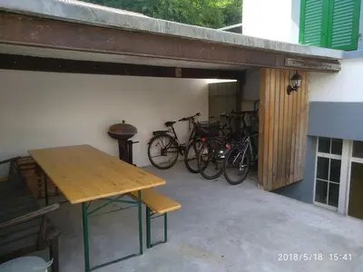 Radfahren an der Unterkunft Jungfrau Family Holiday Home oder in der Nähe