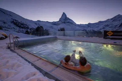 Ein allgemeiner Bergblick oder ein Berglick von des Hotels aus