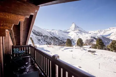 Ein allgemeiner Bergblick oder ein Berglick von des Hotels aus