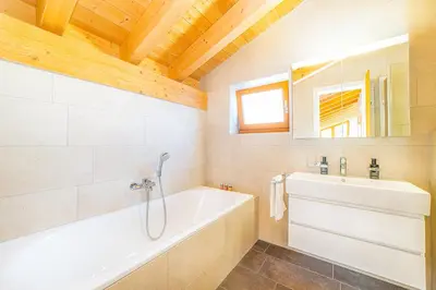 Ein Badezimmer in der Unterkunft Sonnegg Penthouse