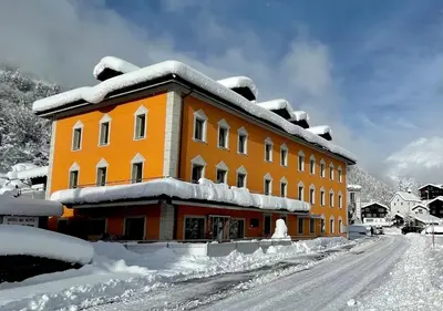 Boutique und Bier Hotel des alpes im Winter
