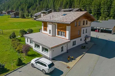 Das Gebäude in dem sich die Ferienwohnung befindet